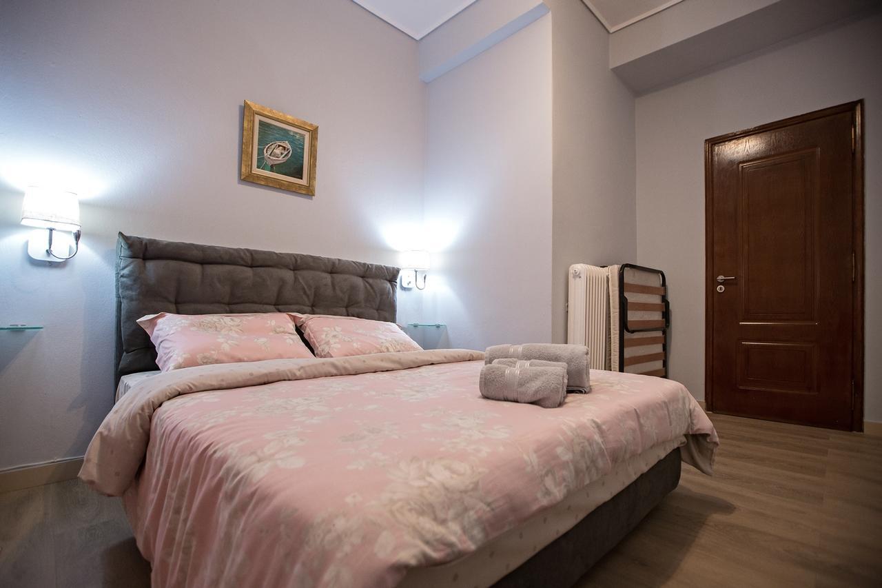 Paradise Apartment In Peiraiki พีเรียส ภายนอก รูปภาพ